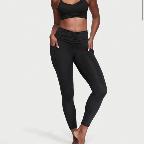 Victoria's Secret Pants - 2/$10 Victoria’s Secret ruched 7/8 Leggings